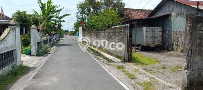 Gudang Usaha Dijual di Jaten Karanganyar LT 825m2 & LB 220m2 Gudang Usaha Dijual di Jaten Karanganyar LT 825m2 & LB 220m2