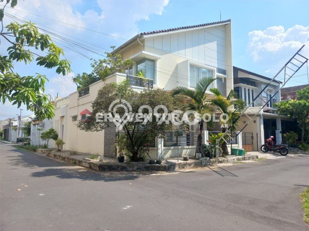 Best Deal Hunian Premium Ideal dan Luas di Colomadu, Karanganyar Best Deal Hunian Premium Ideal dan Luas di Colomadu, Karanganyar