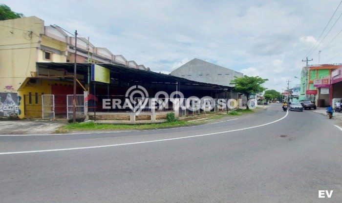 Komersial Paling Dicari LB 400m2 Dijual di Jebres Komersial Paling Dicari LB 400m2 Dijual di Jebres