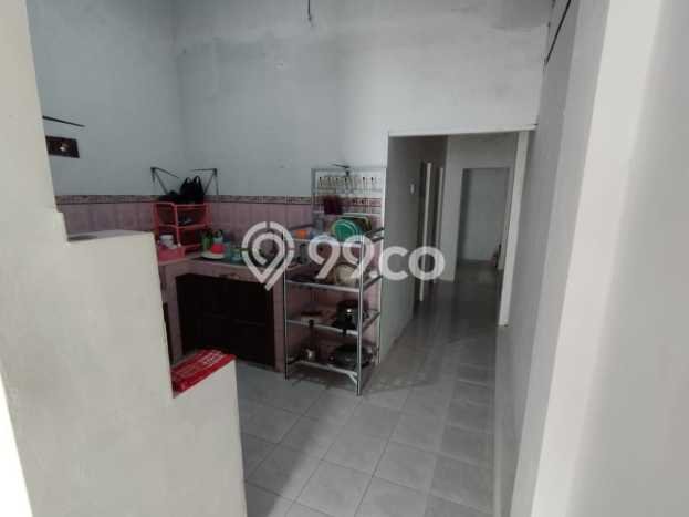 Lokasi strategis! Rumah siap pakai disewakan di Solo Baru LB 200m2 Lokasi strategis! Rumah siap pakai disewakan di Solo Baru LB 200m2