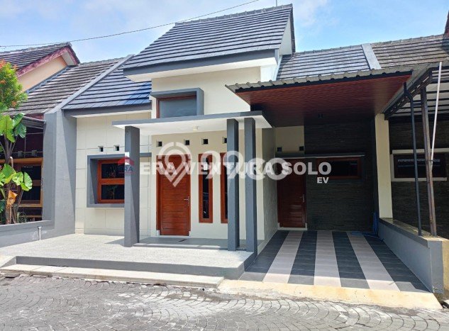 Rumah Modern Cantik 3 KT Bisa Langsung Pindah di Baki Rumah Modern Cantik 3 KT Bisa Langsung Pindah di Baki