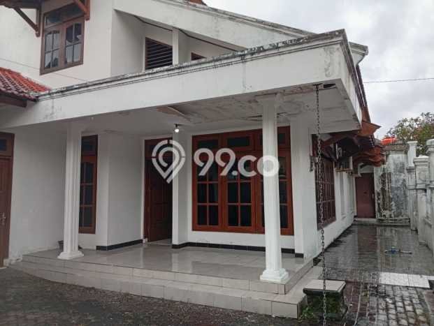 Jual Rumah Bagus Siap Huni LB 400m2 di Colomadu, Karanganyar Jual Rumah Bagus Siap Huni LB 400m2 di Colomadu, Karanganyar