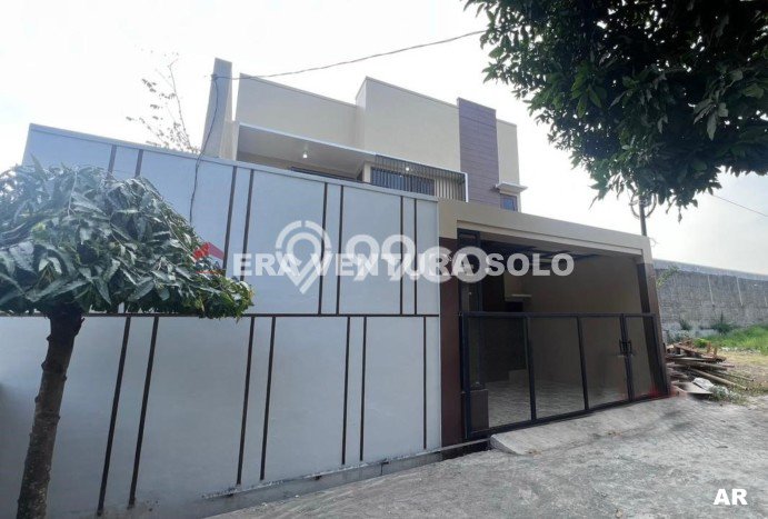 Dijual Rumah Strategis Bagus Punya 3 KT di Colomadu Karanganyar SHM Dijual Rumah Strategis Bagus Punya 3 KT di Colomadu Karanganyar SHM