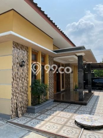 For Sale Rumah 4 Kamar Lokasi Strategis Nyaman dan Strategis di Teras For Sale Rumah 4 Kamar Lokasi Strategis Nyaman dan Strategis di Teras