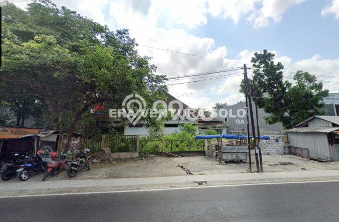 Jarang Ada! Tanah di Colomadu Punya Luas 1620m2 SHM Jarang Ada! Tanah di Colomadu Punya Luas 1620m2 SHM