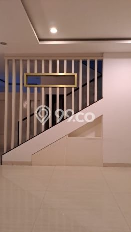 Disewakan Rumah Konsep Minimalis di Kelapa Gading Jakarta Utara dengan 3 KT Disewakan Rumah Konsep Minimalis di Kelapa Gading Jakarta Utara dengan 3 KT
