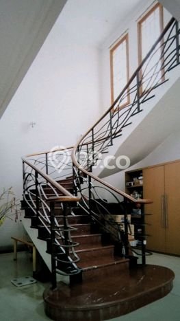 Dijual Hunian Mewah dengan Fasilitas Sekitar Komplit di Kelapa Gading, Jakarta Utara Dijual Hunian Mewah dengan Fasilitas Sekitar Komplit di Kelapa Gading, Jakarta Utara