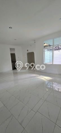Lokasi strategis! Rumah siap pakai disewakan di Kelapa Gading LB 150m2 Lokasi strategis! Rumah siap pakai disewakan di Kelapa Gading LB 150m2