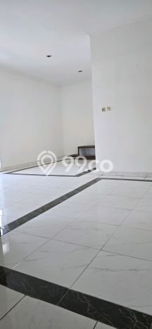 Lokasi strategis! Rumah siap pakai disewakan di Kelapa Gading LB 150m2 Lokasi strategis! Rumah siap pakai disewakan di Kelapa Gading LB 150m2