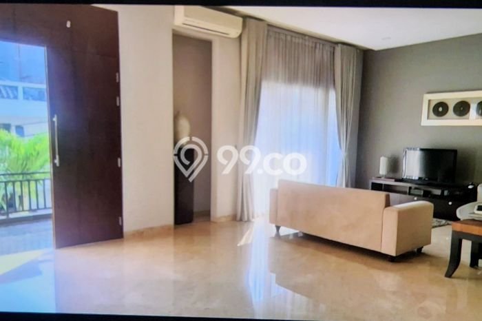 Siap Huni Hunian Elit 4 Kamar di Kelapa Gading Dekat ke Mana Pun Siap Huni Hunian Elit 4 Kamar di Kelapa Gading Dekat ke Mana Pun