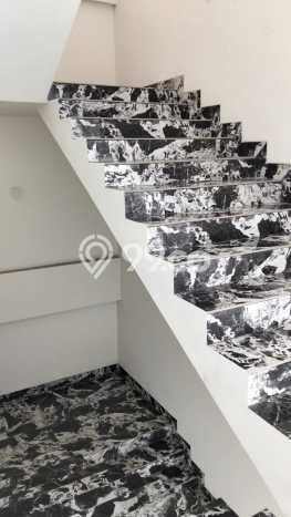 Dijual Kantor Kawasan Menteng, Luas 1800m2m², Area Bisnis Dijual Kantor Kawasan Menteng, Luas 1800m2m², Area Bisnis