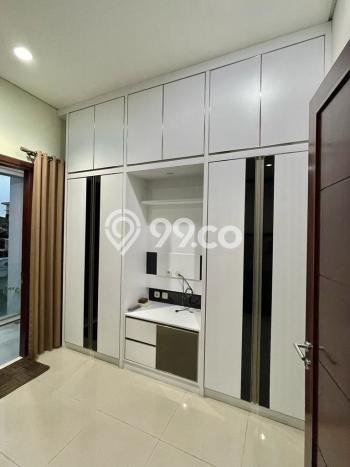 Rumah Cantik Siap Pakai Di Kelapa Gading Luas 200m2 Lokasi Strategis Rumah Cantik Siap Pakai Di Kelapa Gading Luas 200m2 Lokasi Strategis