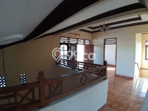 Rumah Strategis Modern Lb 260m2 di Jebres, Solo Rumah Strategis Modern Lb 260m2 di Jebres, Solo
