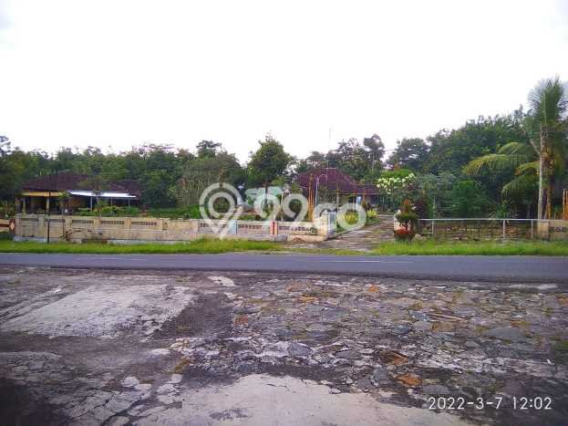 Tanah Kosong Dijual di Karanganyar dengan Area 2050m2 Tanah Kosong Dijual di Karanganyar dengan Area 2050m2