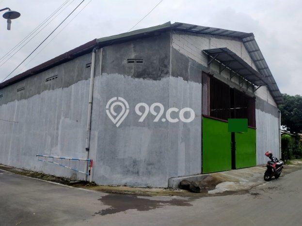 Gudang disewakan lokasi strategis Colomadu Solo 300m2 Gudang disewakan lokasi strategis Colomadu Solo 300m2