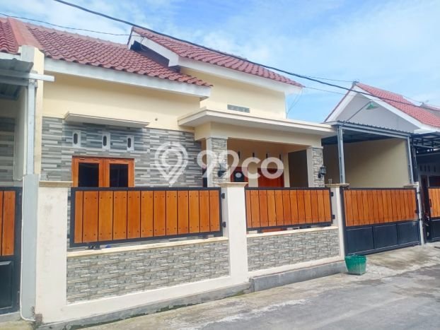 Rumah Sederhana Dijual Lokasi Gentan 2 Kamar dengan LT 79m2 Rumah Sederhana Dijual Lokasi Gentan 2 Kamar dengan LT 79m2
