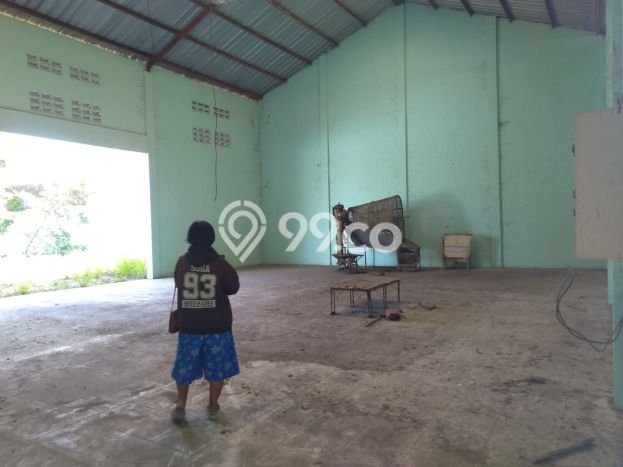 Unit Gudang Dijual di Masaran Sragen Luas Bangunan 250m2 Unit Gudang Dijual di Masaran Sragen Luas Bangunan 250m2