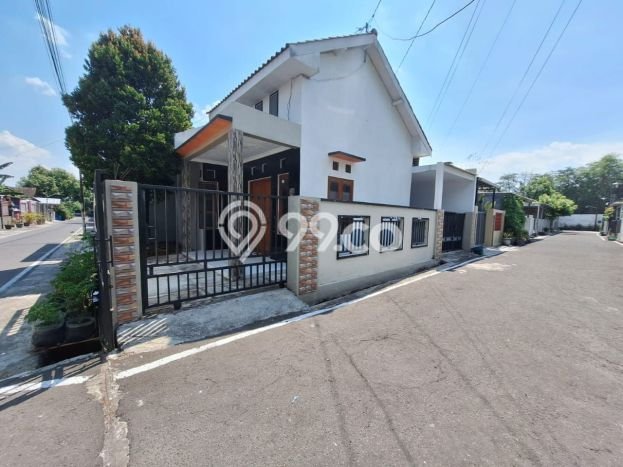Bisa KPR! Rumah Asri di Kartosuro, LT 101m² LB 45m² Bisa KPR! Rumah Asri di Kartosuro, LT 101m² LB 45m²