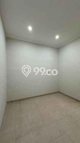 HARGA TERBAIK! Rumah area Dukuh Pakis, 2 KT, Lingkungan Asri, Luas 134m² LB 100m² HARGA TERBAIK! Rumah area Dukuh Pakis, 2 KT, Lingkungan Asri, Luas 134m² LB 100m²
