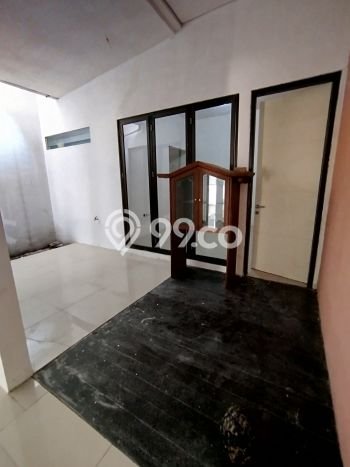 HARGA SPESIAL! Rumah kawasan Sambikerep, Dekat Pusat Kota, 3 KT, LT 150m² LB 300m² HARGA SPESIAL! Rumah kawasan Sambikerep, Dekat Pusat Kota, 3 KT, LT 150m² LB 300m²