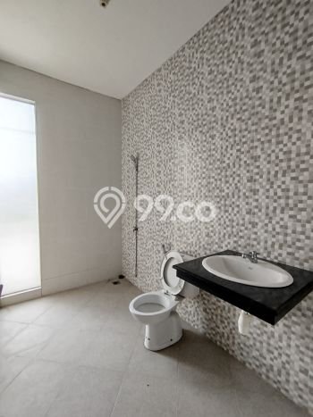 HARGA SPESIAL! Rumah kawasan Sambikerep, Dekat Pusat Kota, 3 KT, LT 150m² LB 300m² HARGA SPESIAL! Rumah kawasan Sambikerep, Dekat Pusat Kota, 3 KT, LT 150m² LB 300m²