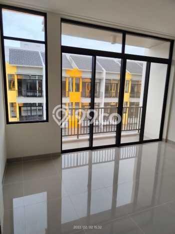 Ruko Dijual di Kawasan Cakung, Jakarta Timur Harga Kompetitif Ruko Dijual di Kawasan Cakung, Jakarta Timur Harga Kompetitif