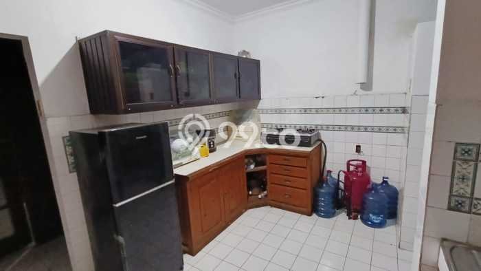 Kantor Dijual di Senen LT 674m2, LB 674m2 untuk Investasi Kantor Dijual di Senen LT 674m2, LB 674m2 untuk Investasi