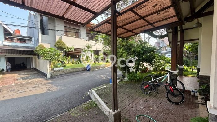 Dijual Rumah Luas Elegan Dengan View Eksklusif di Tubagus Ismail, Bandung Dijual Rumah Luas Elegan Dengan View Eksklusif di Tubagus Ismail, Bandung