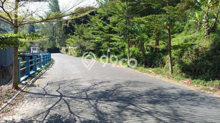 Lahan Dijual Lokasi Strategis di Bandung dengan Luas 2225m2 Lahan Dijual Lokasi Strategis di Bandung dengan Luas 2225m2