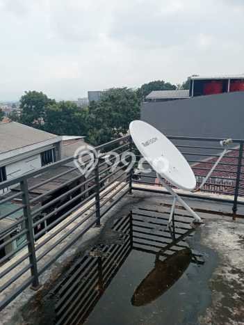 Rumah Siap Pakai area Pasteur, Bandung, Luas 171m2m² Bangunan 280m2m² Rumah Siap Pakai area Pasteur, Bandung, Luas 171m2m² Bangunan 280m2m²