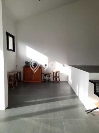 Rumah di Cihanjuang, Bandung, Luas 132m² LB 90m² Rumah di Cihanjuang, Bandung, Luas 132m² LB 90m²