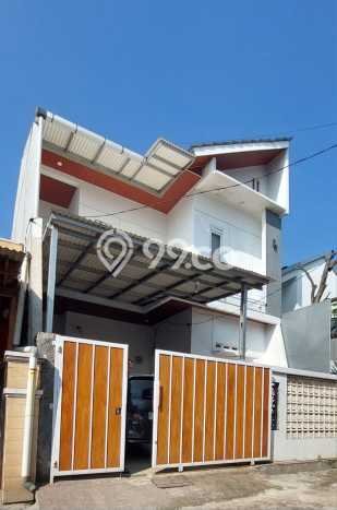 Rumah Modern 4 KT di Terusan Buah Batu Bandung Semi Furnished Rumah Modern 4 KT di Terusan Buah Batu Bandung Semi Furnished