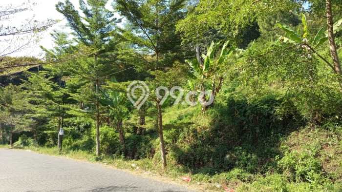 Lahan Dijual Lokasi Strategis di Bandung dengan Luas 2225m2 Lahan Dijual Lokasi Strategis di Bandung dengan Luas 2225m2