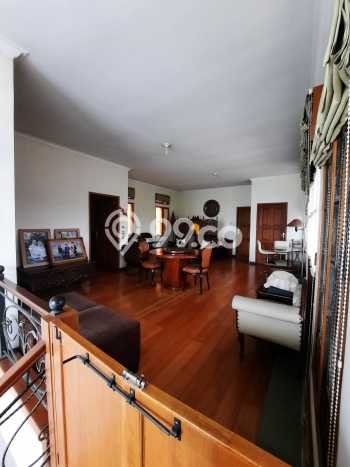 Rumah Elit Modern Siap Huni di Turangga Bandung Rumah Elit Modern Siap Huni di Turangga Bandung