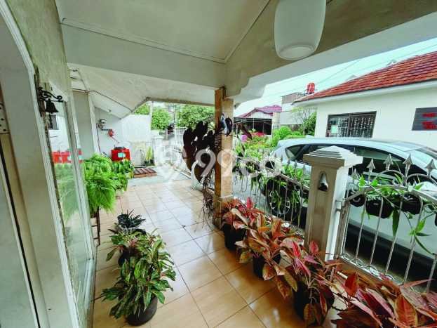 Rumah Luas Asri 3 KT Siap Pakai di Buah Batu Bandung Rumah Luas Asri 3 KT Siap Pakai di Buah Batu Bandung