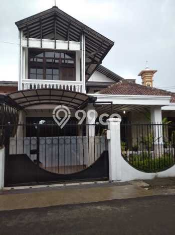 Rumah Mewah LB 225m2 Siap Pakai Desain Elegan di Cikutra, Bandung Rumah Mewah LB 225m2 Siap Pakai Desain Elegan di Cikutra, Bandung