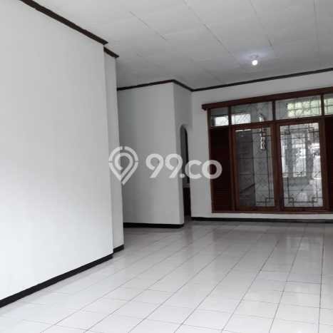 Rumah Luas Asri 5 KT Siap Huni di BKR Bandung Rumah Luas Asri 5 KT Siap Huni di BKR Bandung