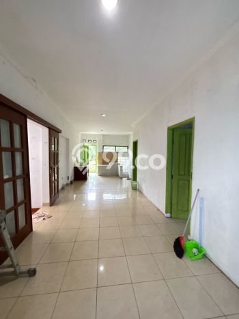 KESEMPATAN EMAS! Rumah Berkualitas area Dago, Bandung, LT 865m2m² LB 300m2m² KESEMPATAN EMAS! Rumah Berkualitas area Dago, Bandung, LT 865m2m² LB 300m2m²