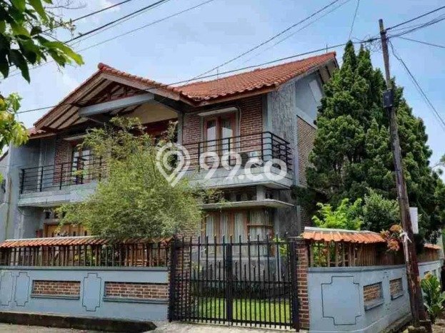Dijual Rumah 4 Kamar Lokasi Strategis Bagus dan Strategis di Antapani Dijual Rumah 4 Kamar Lokasi Strategis Bagus dan Strategis di Antapani