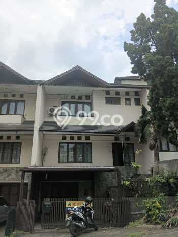 Dijual Rumah Premium dengan Fasilitas Sekitar Lengkap di Cimahi Utara, Cimahi Dijual Rumah Premium dengan Fasilitas Sekitar Lengkap di Cimahi Utara, Cimahi