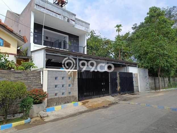 Dijual Rumah Kost di Bandung Kota, Bandung, 16 KT, 8 KM, Bangunan 120m2 Dijual Rumah Kost di Bandung Kota, Bandung, 16 KT, 8 KM, Bangunan 120m2