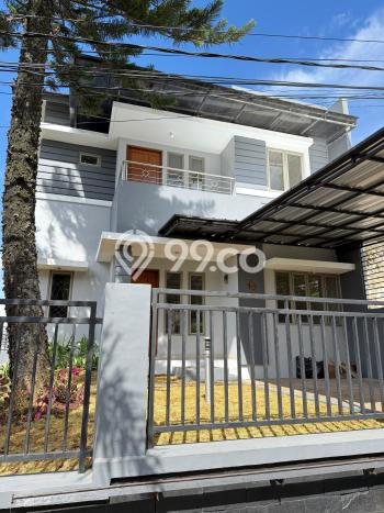 Rumah Modern 4 KT LT 215m2 di Bandung Timur Rumah Modern 4 KT LT 215m2 di Bandung Timur