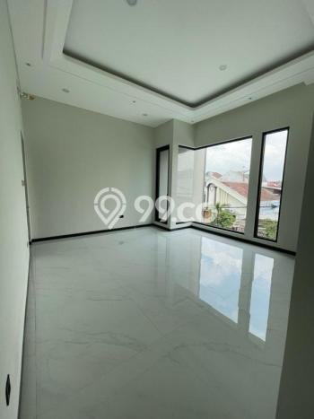 Hunian Elit LB 210m2 Siap Pakai Desain Elegan di Manyar, Surabaya Hunian Elit LB 210m2 Siap Pakai Desain Elegan di Manyar, Surabaya