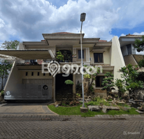 Ready to Use! Premium House LT 375m2 Desain Elegan di Pakuwon City Ready to Use! Premium House LT 375m2 Desain Elegan di Pakuwon City