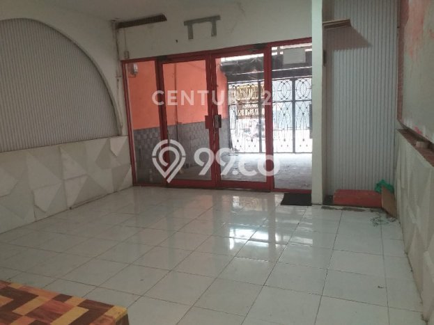 Ruko untuk disewa di Johar Baru punya LT 90m2 & LB 170m2 harga sewa kompetitif Ruko untuk disewa di Johar Baru punya LT 90m2 & LB 170m2 harga sewa kompetitif