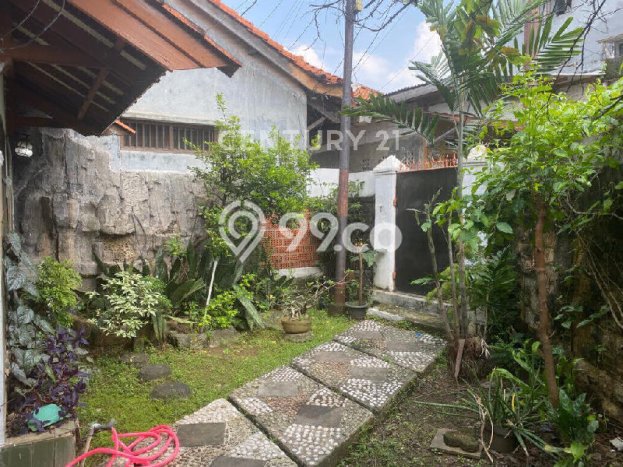 Rumah Minimalis 3 KT di Utan Kayu Jakarta Timur Semi Furnished Rumah Minimalis 3 KT di Utan Kayu Jakarta Timur Semi Furnished