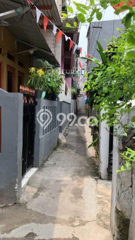 Rumah Minimalis 3 KT di Utan Kayu Jakarta Timur Semi Furnished Rumah Minimalis 3 KT di Utan Kayu Jakarta Timur Semi Furnished