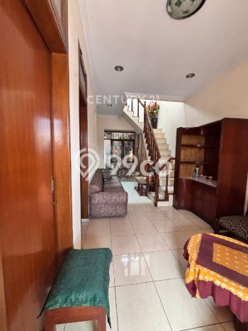 Rumah Elit Modern Siap Huni di Rawamangun Jakarta Timur Rumah Elit Modern Siap Huni di Rawamangun Jakarta Timur