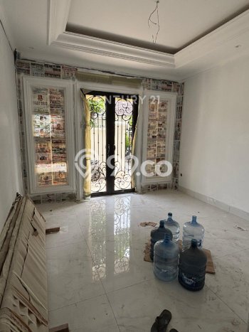 Siap Huni Hunian Elit 4 Kamar di Cempaka Putih Dekat ke Mana Saja Siap Huni Hunian Elit 4 Kamar di Cempaka Putih Dekat ke Mana Saja