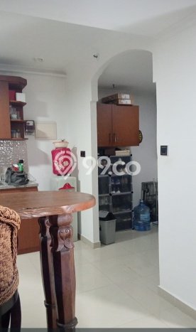 Apartemen Disewakan 3 Kamar Murah Siap Huni di Jakarta Selatan, Luas 95m2 Apartemen Disewakan 3 Kamar Murah Siap Huni di Jakarta Selatan, Luas 95m2